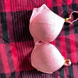 NWT Victoria’s Secret bra